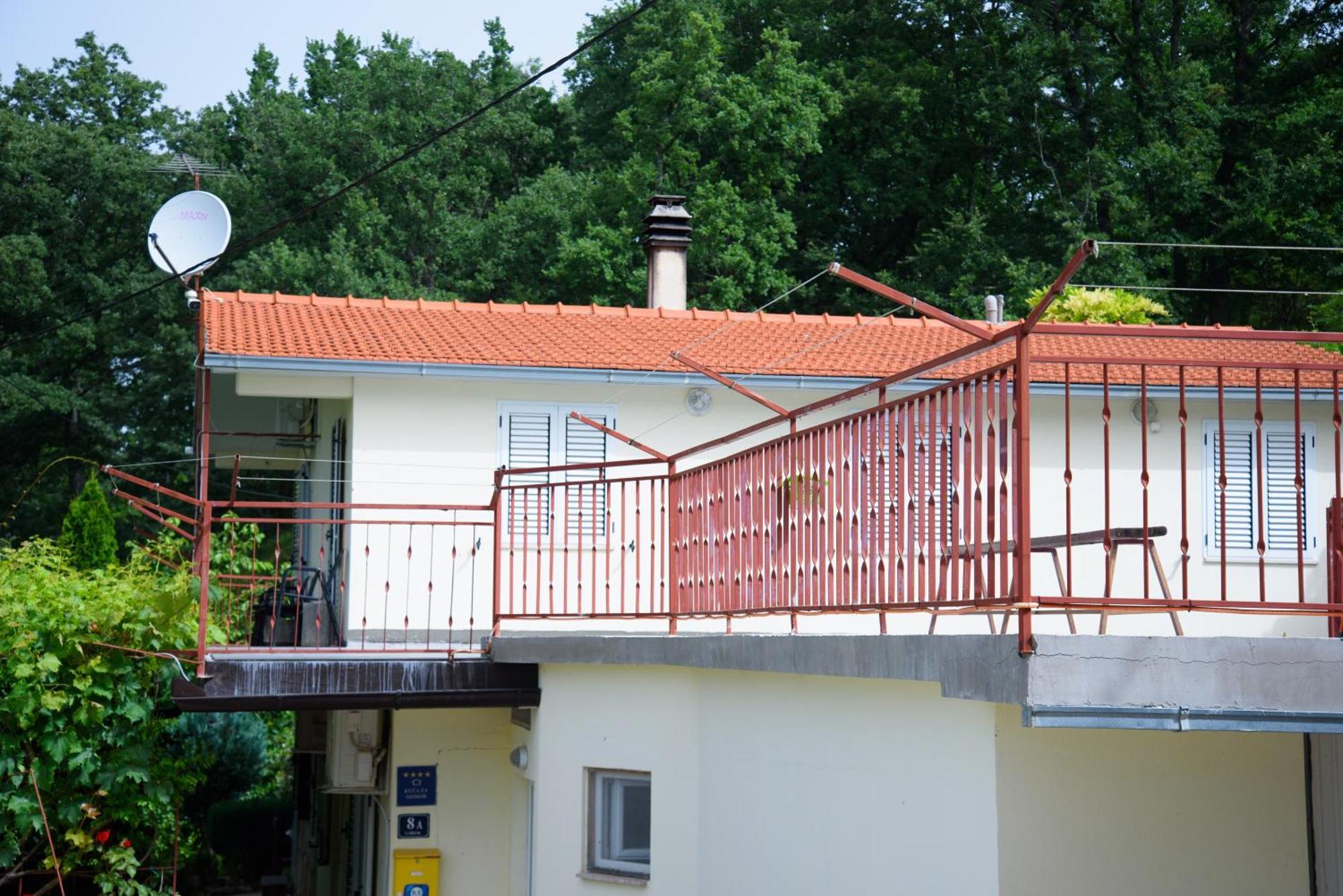 Apartments Cvitini Dvori Garjak Vrlika Exterior photo